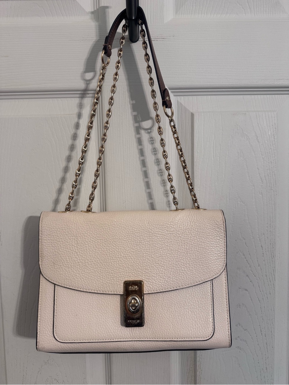 Vintage Coach Lane Shoulder Bag in Ivory C8594